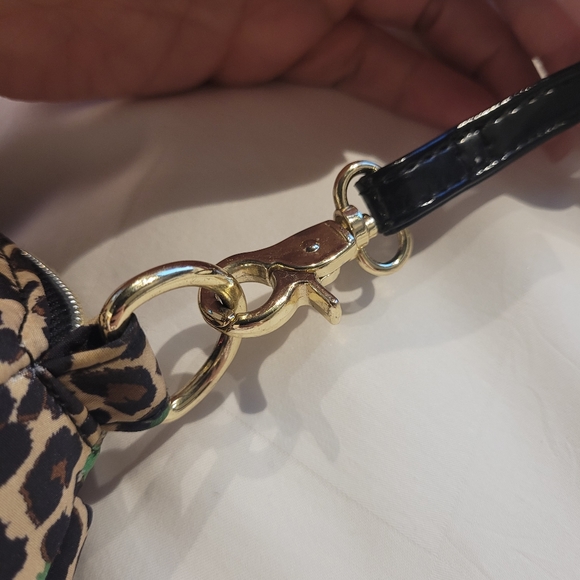 Betsey Johnson Cross Body Bag - Picture 5 of 9